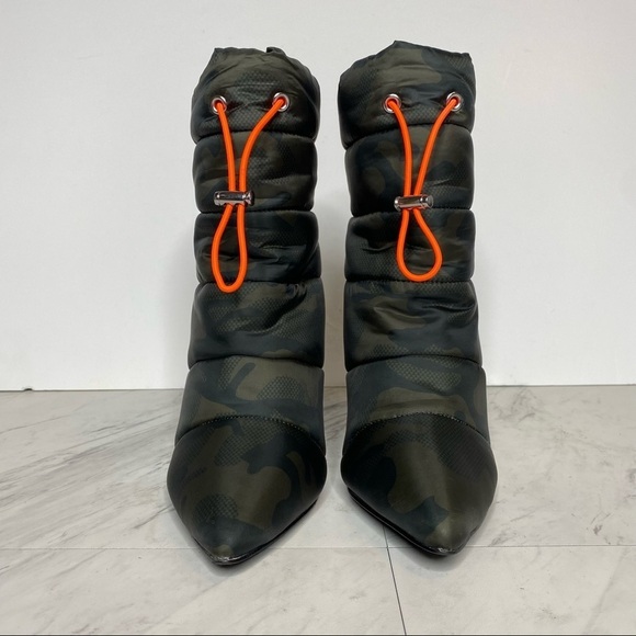 Steve Madden Cloak Camo Puffer Bootie - Picture 2 of 13